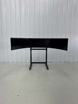 Stand alone with 3 x 34'' Alienware's