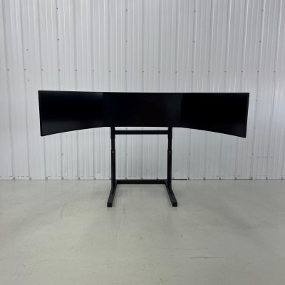 Triple Stand